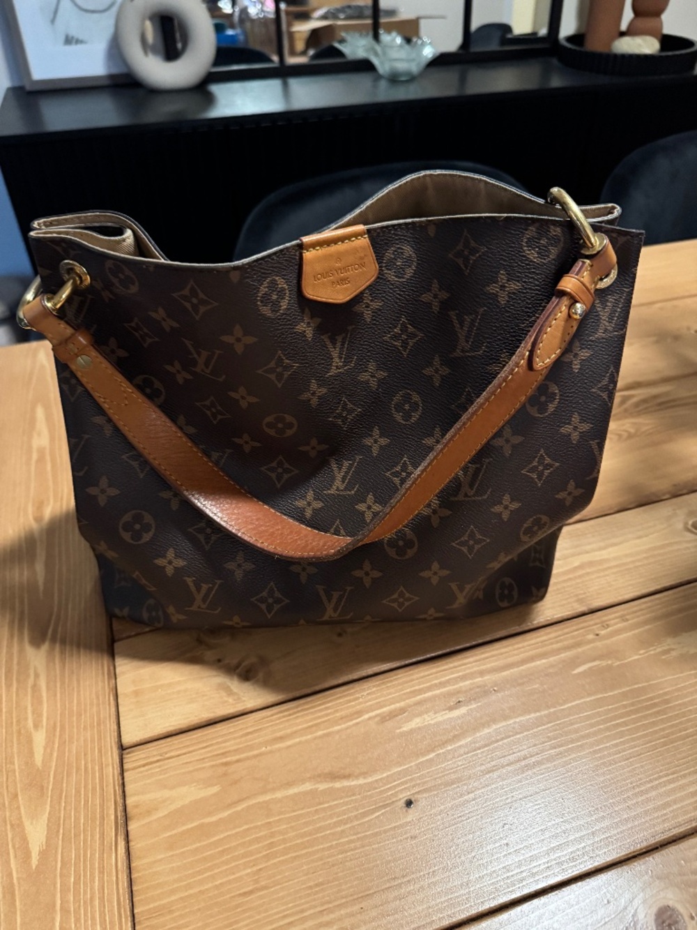Authentic LOUIS VUITTON bag